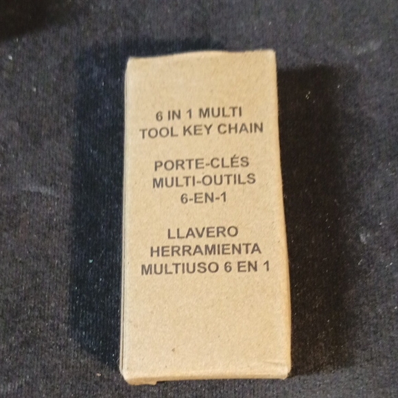 6 In 1 Multi Tool Key Chain - Picture 4 of 4